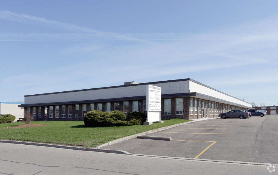 More Photos Of 3171 Lenworth Dr, Mississauga Light Distribution For Lease
