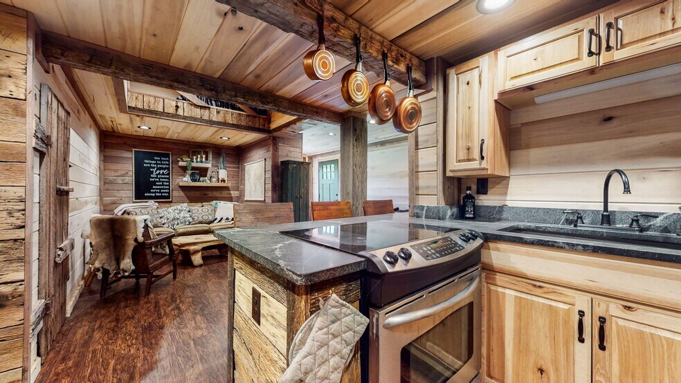 More Photos Of 177 Providence Rd, Fayetteville Specialty For Sale