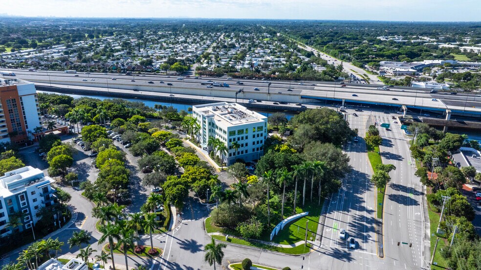 More Photos Of 1250 S Pine Island Rd, Plantation Office For Lease