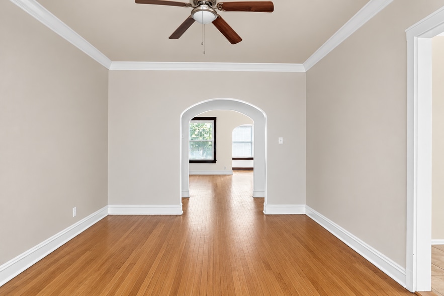 More Photos Of 1528 E 74th Pl, Chicago Apartments For Sale