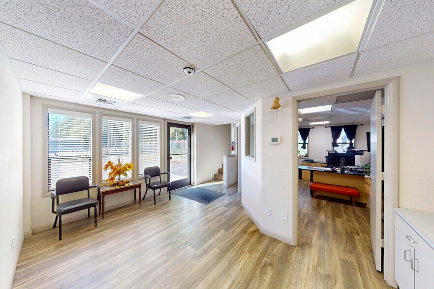 More Photos Of 2803 29th Ave SW, Tumwater Warehouse For Sale