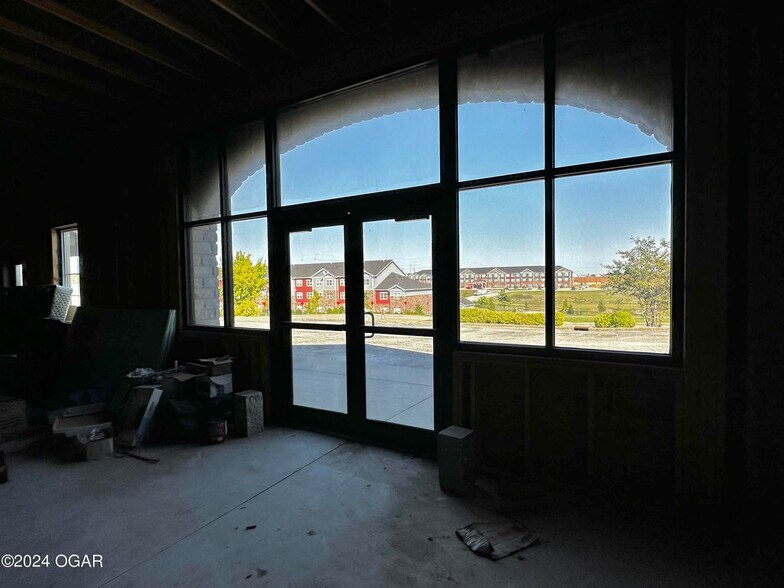 More Photos Of 2702 Cunningham Ave, Joplin Medical For Lease