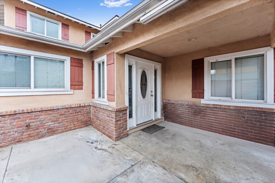 More Photos Of 8720 Villa Dr, Whittier Apartments For Sale