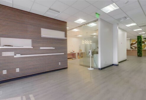 More Photos Of 5947-5951 Variel Ave, Woodland Hills Office For Lease