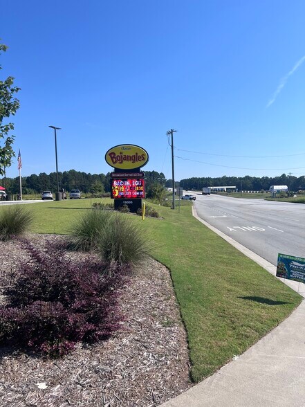 More Photos Of 19005 Highway 72 E, Clinton Restaurant For Sale