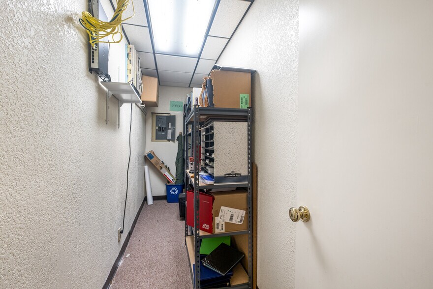 More Photos Of 760 S Stapley Dr, Mesa Office For Sale