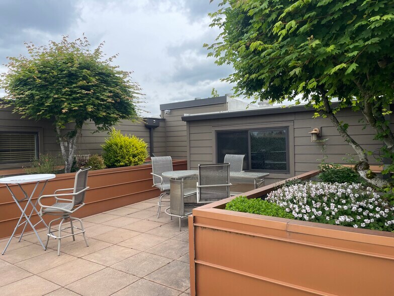 More Photos Of 287 NE 3rd St, Gresham Apartments For Sale