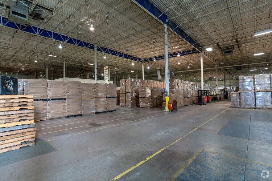 More Photos Of 500 Gateway Dr, Goldsboro Warehouse For Lease