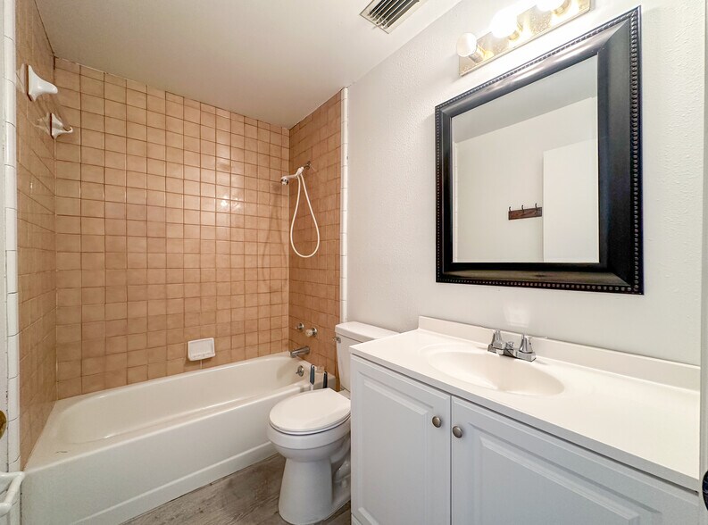 More Photos Of 336 E Plant St, Winter Garden Office For Lease