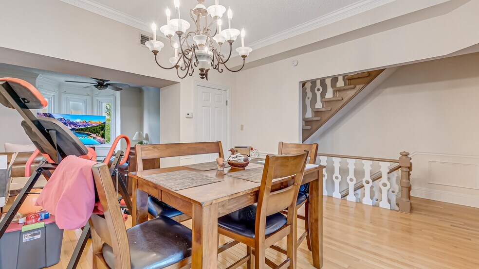 More Photos Of 207 W Broad St, Bethlehem Office For Sale