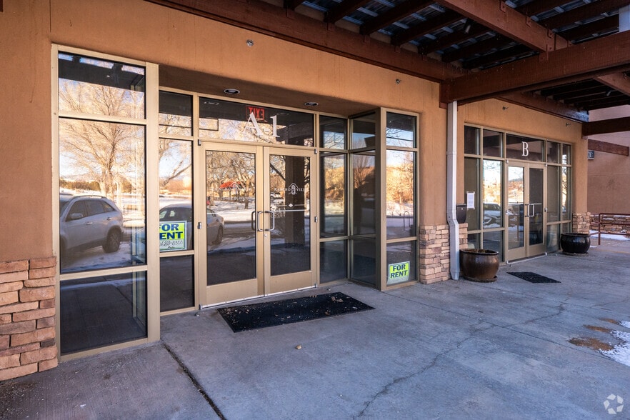 More Photos Of 55 Canada Del Rancho, Santa Fe Storefront For Sale