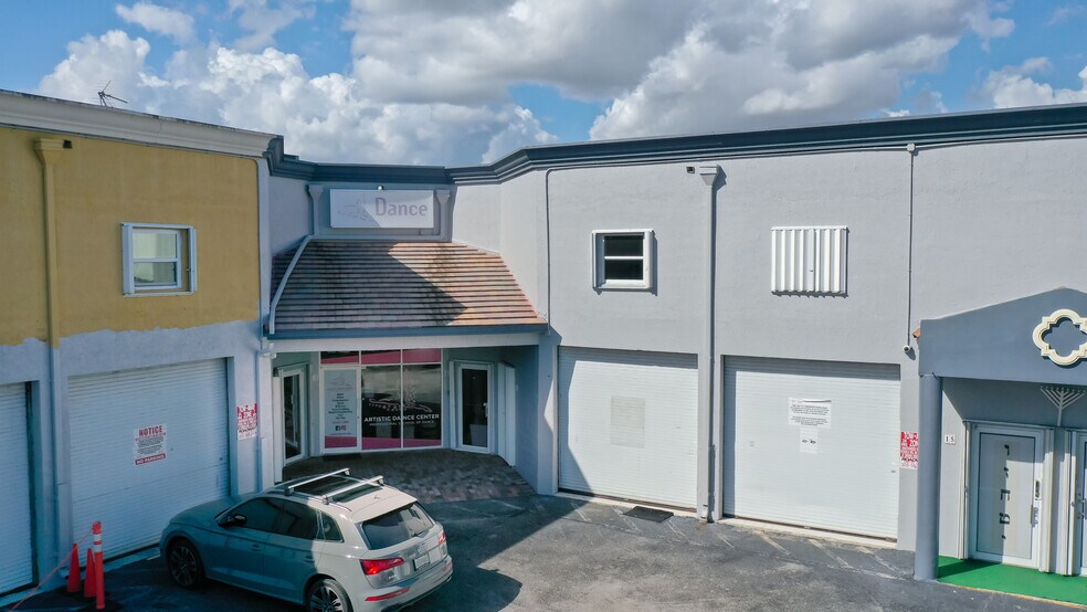 More Photos Of 10181 NW 58th St, Miami Warehouse For Lease