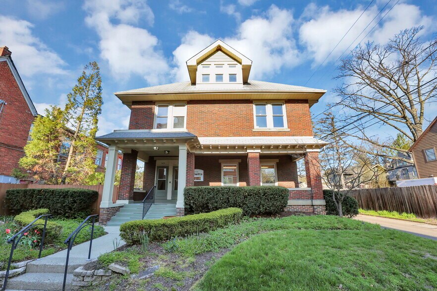 More Photos Of 563 S Dawson Ave, Columbus Loft Creative Space For Sale