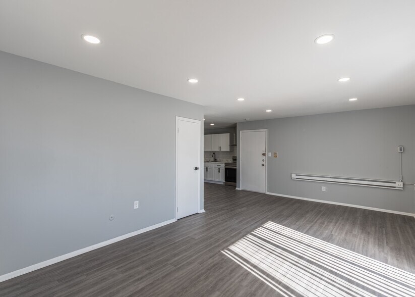 More Photos Of 1007-1023 Bullock Ave, Lansdowne Apartments For Sale