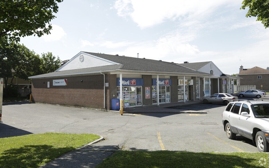 More Photos Of 1 Tartan Dr, Ottawa Storefront For Lease