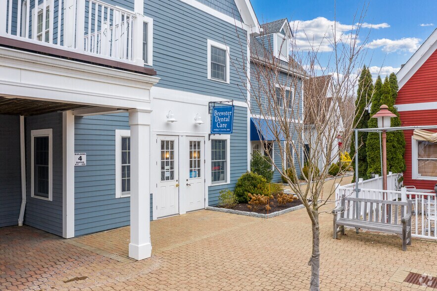More Photos Of 400 Clock Tower Commons, Brewster Village Medical For Lease