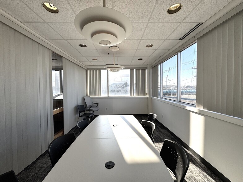 More Photos Of 4 Betty St, Everett Flex For Lease