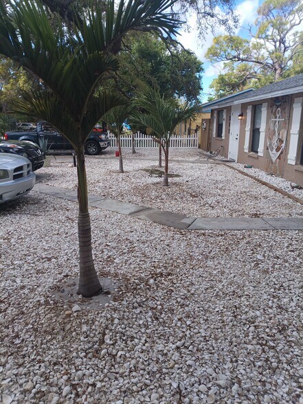 More Photos Of 311 58th Ave E, Bradenton Apartments For Sale