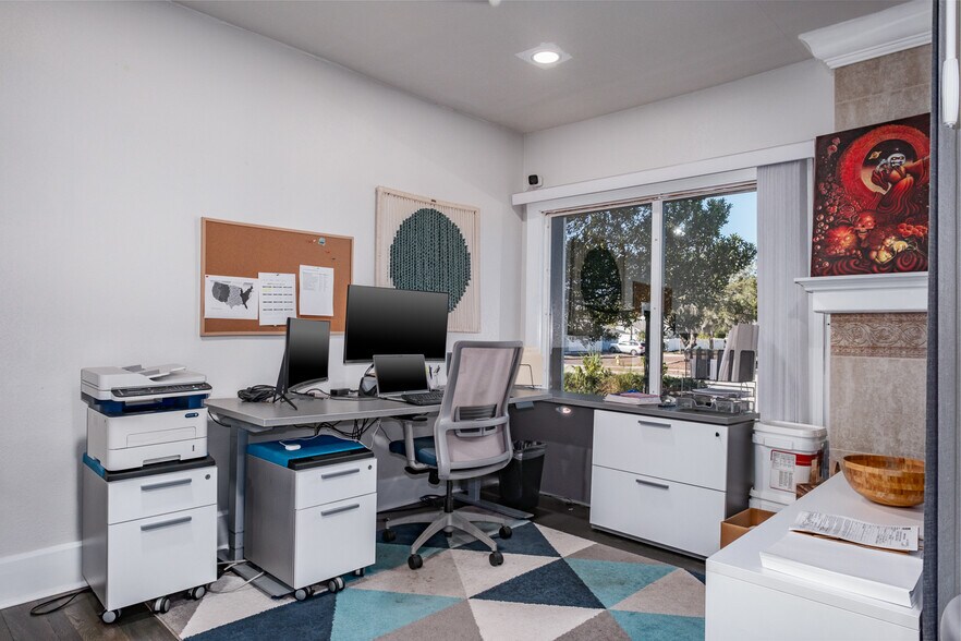 More Photos Of 3848 Central Ave, Saint Petersburg Office For Lease