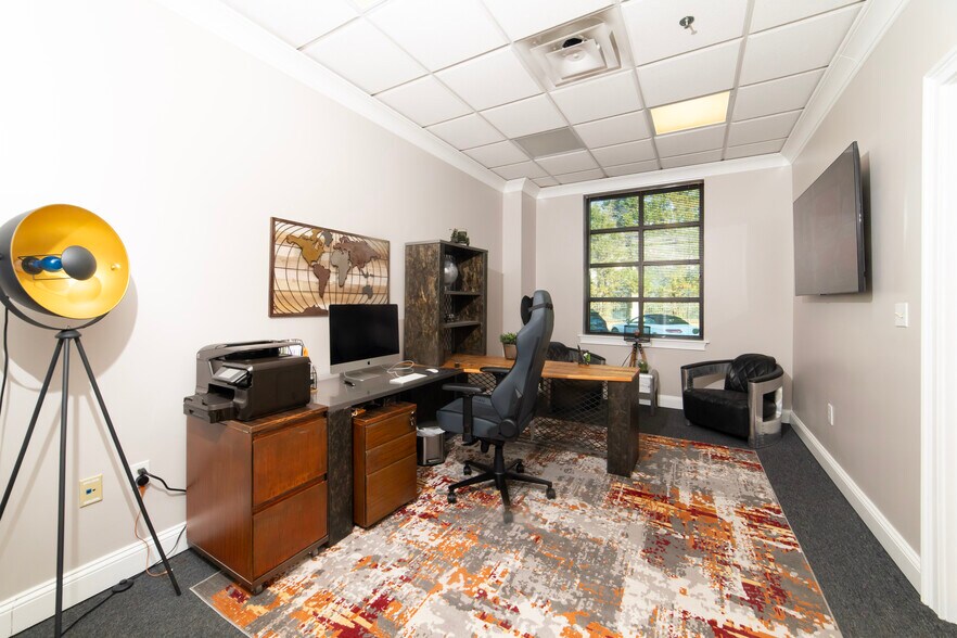 More Photos Of 3020 Highlands Pky, Smyrna Office For Lease