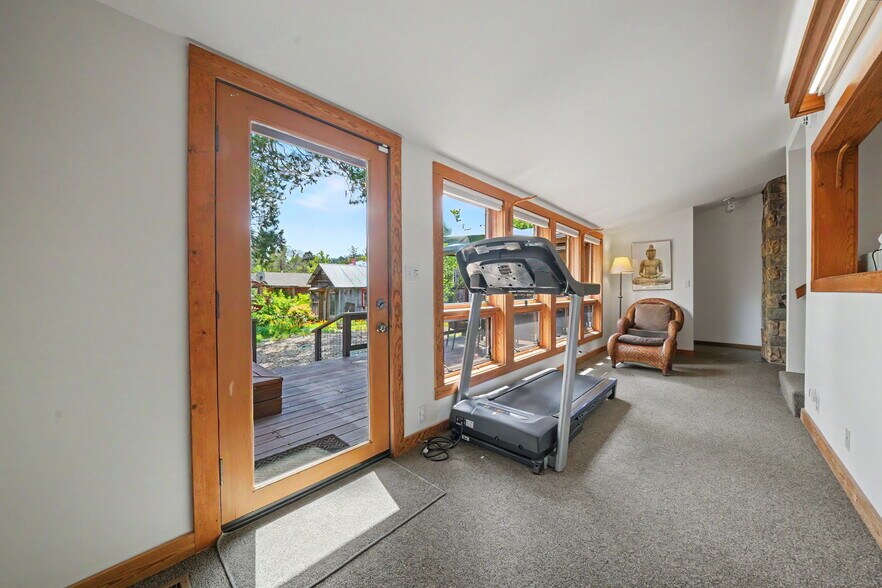 More Photos Of 21376 Consolation St, Volcano Specialty For Sale