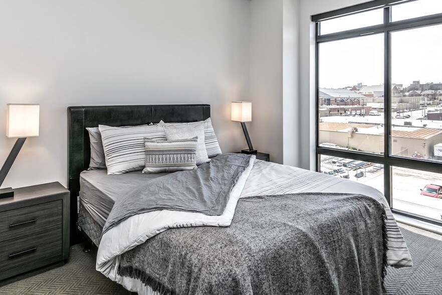 More Photos Of 1415 Cuming St NE, Omaha Apartments For Lease