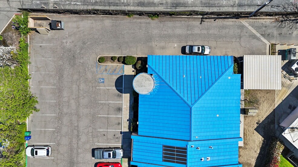 More Photos Of 3520 E Shields Ave, Fresno Medical For Sale