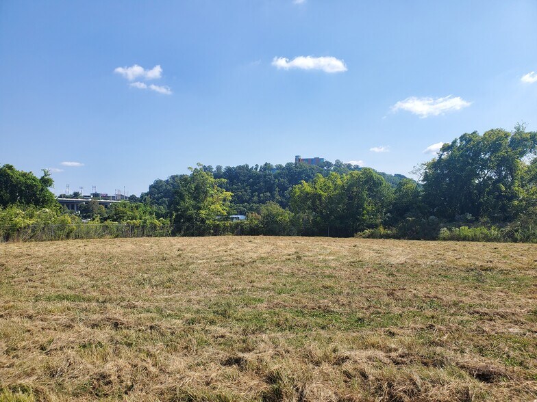 More Photos Of 702 Manufacturers Rd, Chattanooga Land For Sale