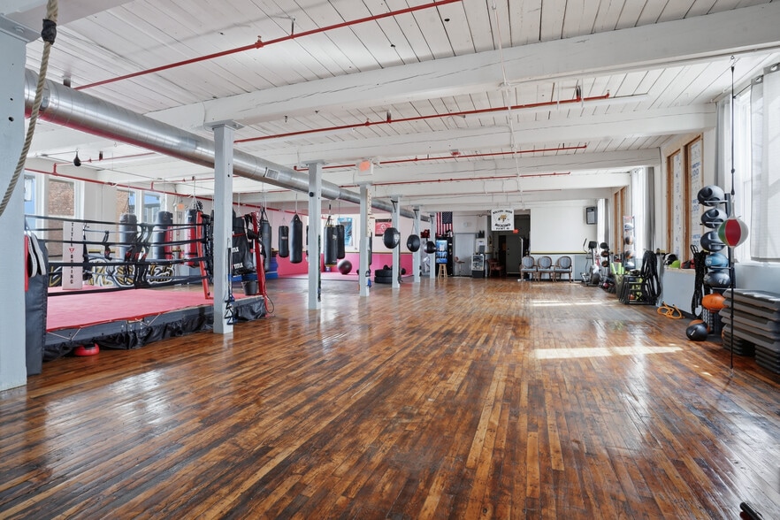 More Photos Of 120 Webster St, Pawtucket Manufacturing For Sale