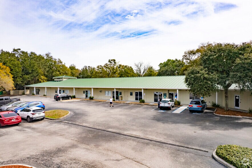 More Photos Of 425-427 S Parsons Ave, Brandon Medical For Lease