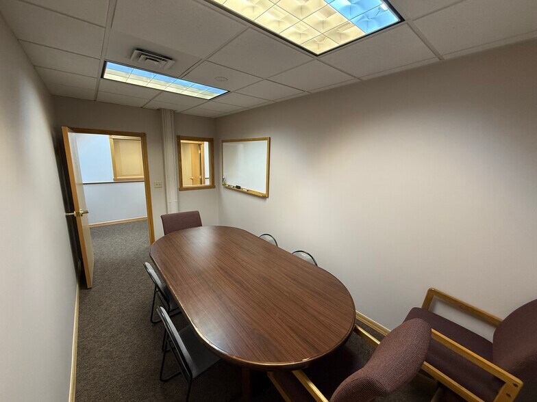 More Photos Of 212 N Rodney St, Helena Office For Lease