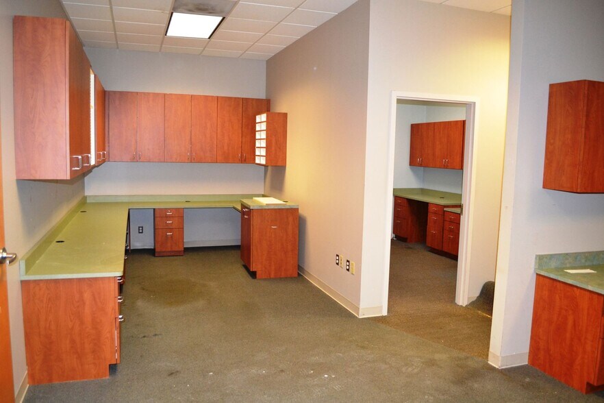 More Photos Of 7415-7425 Lee Davis Rd, Mechanicsville Medical For Lease
