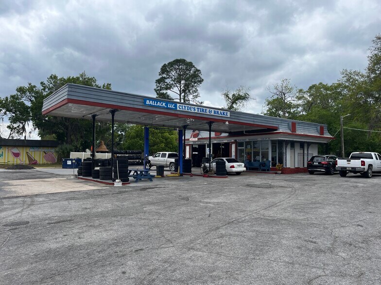 More Photos Of 207 N Temple Ave, Starke Auto Repair For Sale