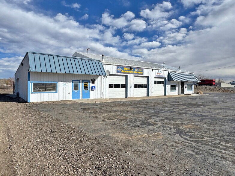 More Photos Of 1325 S Saint Louis Ave, Loveland Auto Repair For Sale