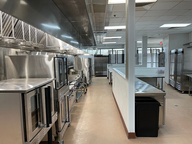 More Photos Of 1300 E Anderson Ln, Austin Coworking Space