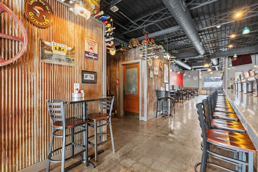 More Photos Of 117 E Allegan St, Otsego General Retail For Sale