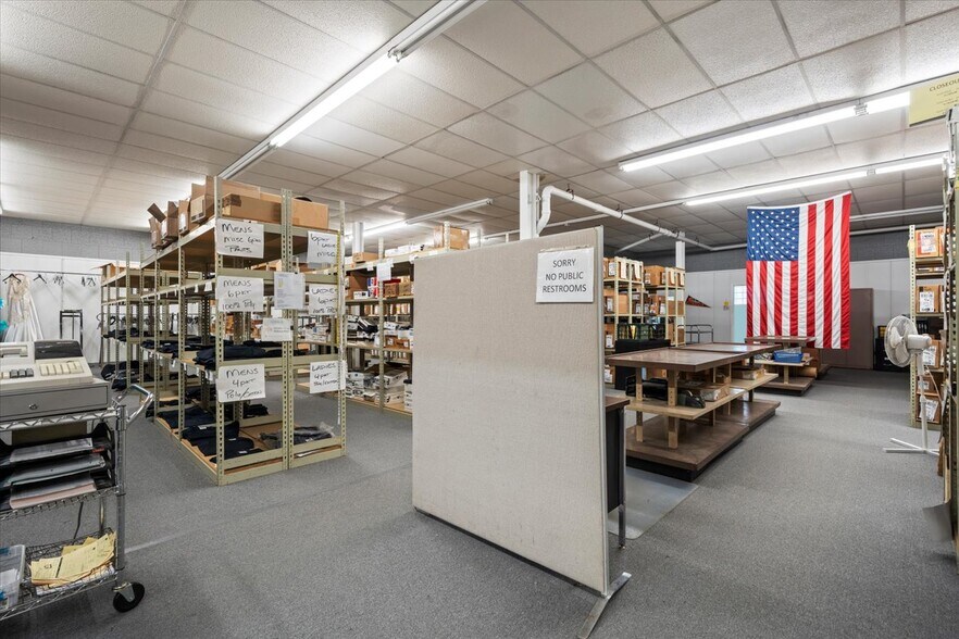 More Photos Of 4711 State Rd, Cleveland Storefront For Sale