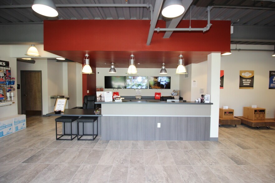 More Photos Of 757 W Northfield Blvd, Murfreesboro Self Storage For Sale