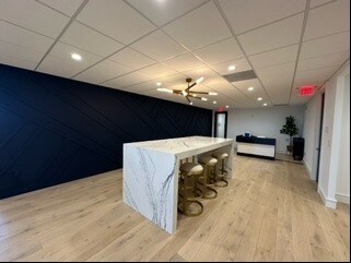 More Photos Of 5950 fairview Rd, Charlotte Office For Lease