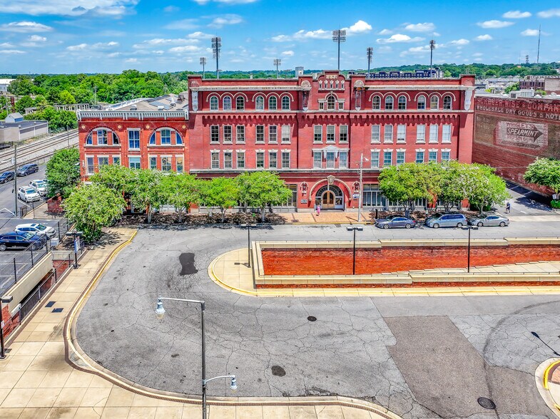Primary Photo Of 250-260 Commerce St, Montgomery Medical For Sale