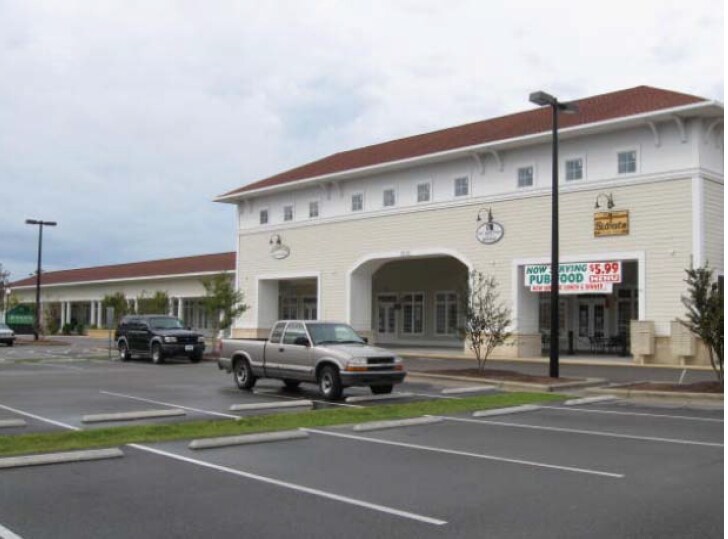 More Photos Of 1513-1517 N Howe St, Southport Freestanding For Lease