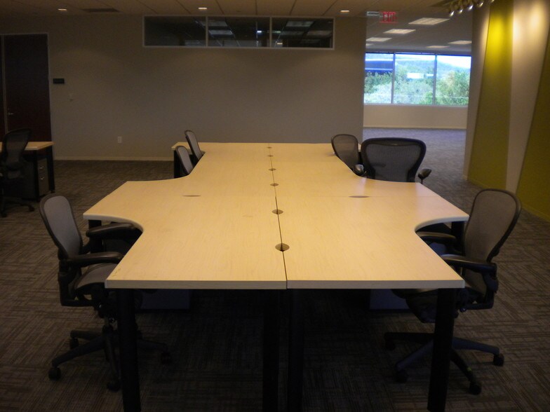 More Photos Of 6801 N Capital of Texas Hwy, Austin Unknown For Lease