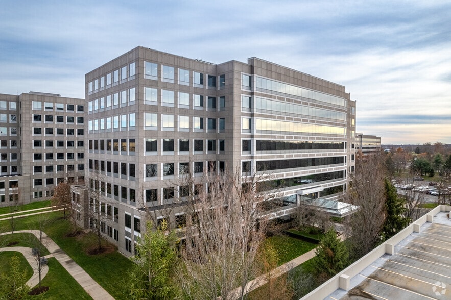 More Photos Of 200 Somerset Corporate Blvd, Bridgewater Office For Lease