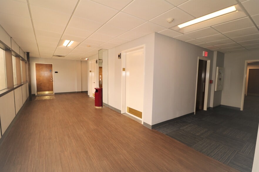 More Photos Of 401 Hamburg Turnpike, Wayne Medical For Sale