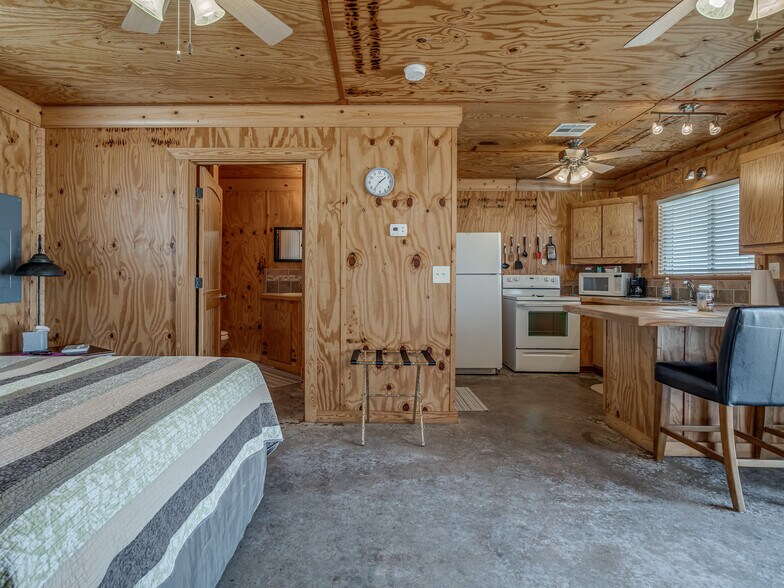 More Photos Of 341070 E 890 Rd, Chandler Lodge Meeting Hall For Sale