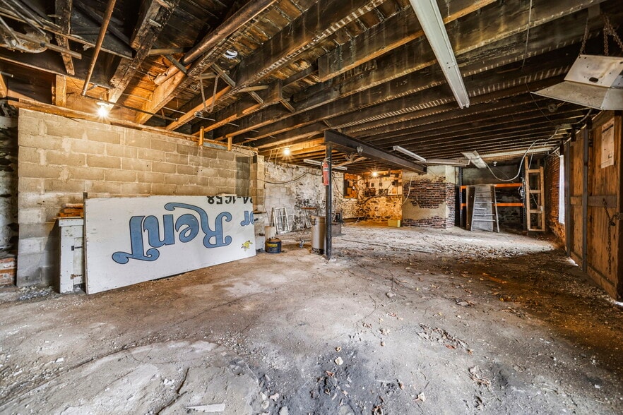 More Photos Of 2699 E Center St, North Kingsville Apartments For Sale
