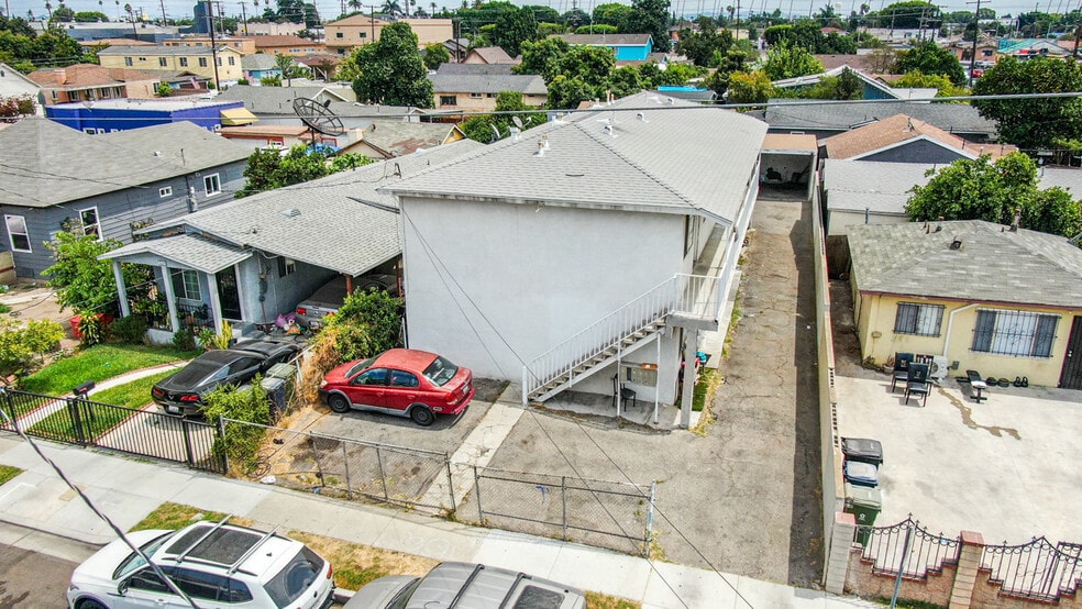 More Photos Of 6714 Parmelee Ave, Los Angeles Apartments For Sale