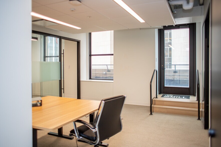 More Photos Of 221 W 10th St, Wilmington Coworking Space