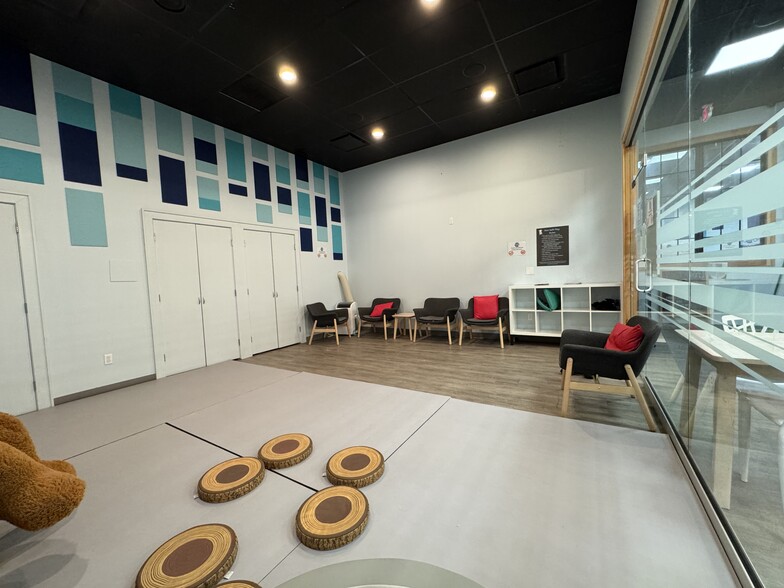 More Photos Of 5 Broad St, Stamford Fast Food For Lease