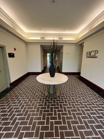 More Photos Of 7 Arley Way, Bluffton Medical For Lease